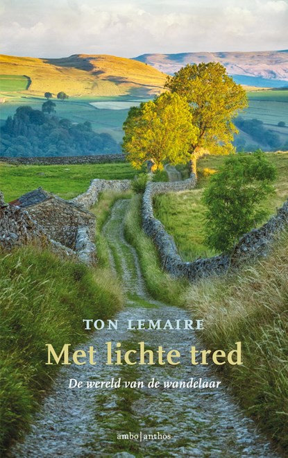 Met lichte tred, Ton Lemaire - Paperback - 9789026367847