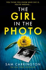 The Girl in the Photo - Sam Carrington - 9780008436414