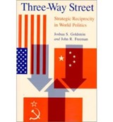 Three-Way Street - Joshua S. Goldstein ; John R. Freeman - 9780226301594