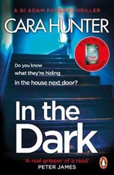 In The Dark - Cara Hunter - 9780241283202
