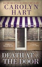 Death at the Door - HART,  Carolyn - 9780425266182
