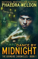 Dance By Midnight - Phaedra Weldon - 9780615815848