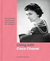 Living with coco chanel - caroline young - 9780711240346