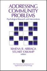 Addressing Community Problems - Ximena B. Arriaga ; Stuart Oskamp - 9780761910787