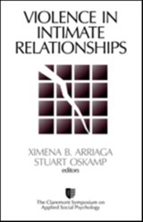Violence in Intimate Relationships - Ximena B. Arriaga ; Stuart Oskamp - 9780761916420