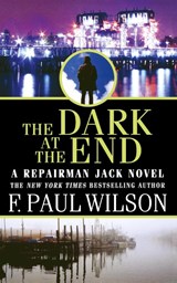 The Dark at the End - F Paul Wilson - 9780765382634