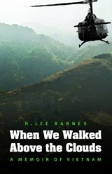 When We Walked Above the Clouds - BARNES,  H. Lee - 9780803264809