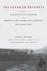 The Gleam of Bayonets - James V. Murfin - 9780807130209