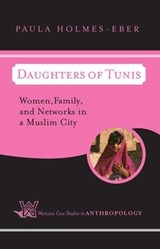 Daughters of Tunis - Paula Holmes-Eber - 9780813339443