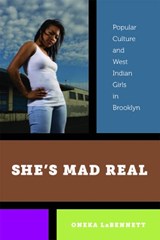 She's Mad Real - Oneka LaBennett - 9780814752470