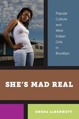 She's Mad Real - Oneka LaBennett - 9780814752487