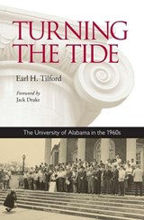Turning the Tide - TILFORD,  Earl H. - 9780817358587