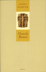 Oracle Bones - James Harpur - 9780856463259