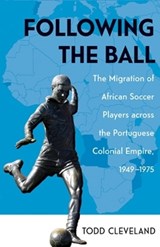 Following the Ball - Todd Cleveland - 9780896803145