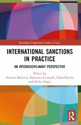 International Sanctions in Practice - Antonio Bultrini ; Francesco Giumelli ; Clara Portela - 9781032481340