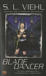 Blade Dancer - S. L. Viehl - 9781101563410