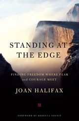 Standing at the Edge - Joan Halifax - 9781250101365