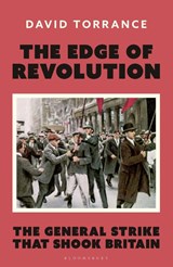 The Edge of Revolution - David Torrance - 9781399423595