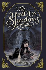 The Year of Shadows - Claire Legrand - 9781442442962