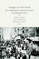 Strangers in This World - Alexander Y. Hwang - 9781451472974