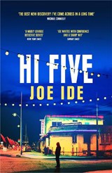 Hi Five - Joe Ide - 9781474608954