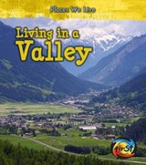 Living in a Valley - LABRECQUE,  Ellen - 9781484608111