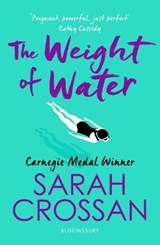 The Weight of Water - Sarah Crossan - 9781526606907
