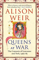 Queens at War - Alison Weir - 9781529931686
