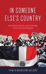 In Someone Else's Country - Trenita Brookshire Childers - 9781538131008