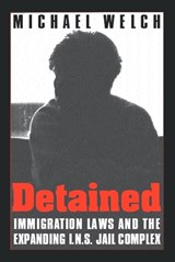 Detained - Michael Welch - 9781566399784