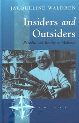 Insiders and Outsiders - Jacqueline Waldren - 9781571818898