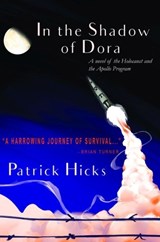 In The Shadow of Dora - Patrick Hicks - 9781622889075