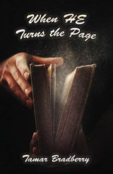 When He Turns the Page - BRADBERRY,  Tamar - 9781633371057