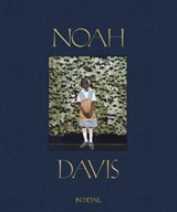 Noah Davis: In Detail - Noah Davis - 9781644230763