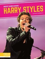 Biggest Names in Music: Harry Styles - HUDDLESTON,  Emma - 9781644936399