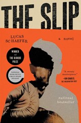 The Slip - Lucas Schaefer - 9781668030707