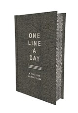 Charcoal Canvas One Line a Day -  - 9781797237367