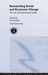 Researching Social and Economic Change - David Rose - 9781857285468