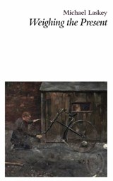 Weighing the Present -  - 9781910367032