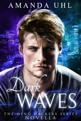 Dark Waves - Amanda Uhl - 9781952581045