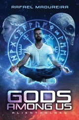 Gods Among Us - Rafael Madureora - 9781957506159