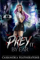 Prey It By Ear - Cassandra Featherstone - 9781960935502