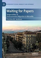 Waiting for Papers - Christine M. Jacobsen - 9783032062345