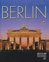 Berlin. Englische Ausgabe - HENKELMANN, Jürgen - 9783800316175
