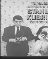 Stanley Kubrick Photographs. Through a Different Lens - Lucy Sante - 9783836595421