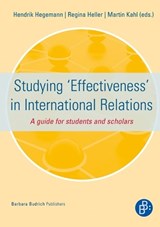 Studying  Effectiveness' in International Relations -  - 9783847400271