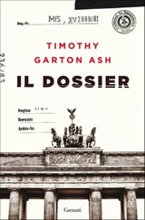Il dossier - Timothy Garton Ash - 9788811146636