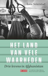 Het land van vele waarheden - Åsne Seierstad - 9789044551259