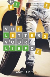 Vijf letters voor liefde - Amy James - 9789464822830