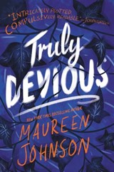 Truly Devious - Maureen Johnson - 9780062338075